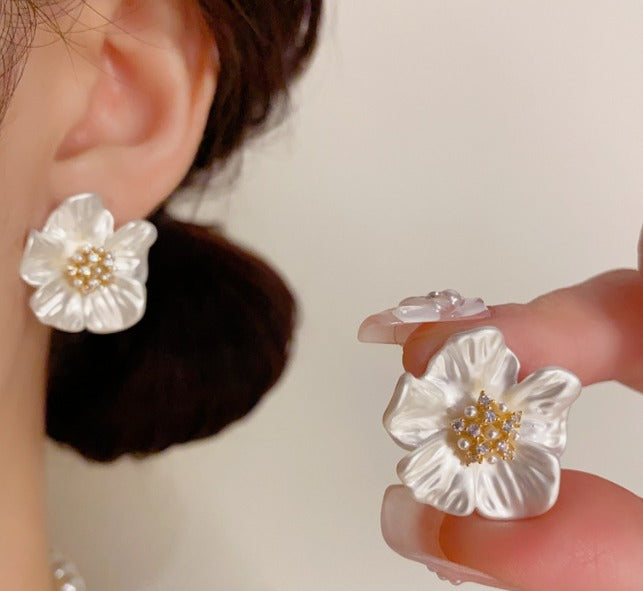 Vira Bloom Earrings